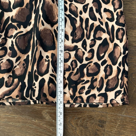 Aritzia Babaton Samson Leopard Print Shift Dress - Picture 12 of 13